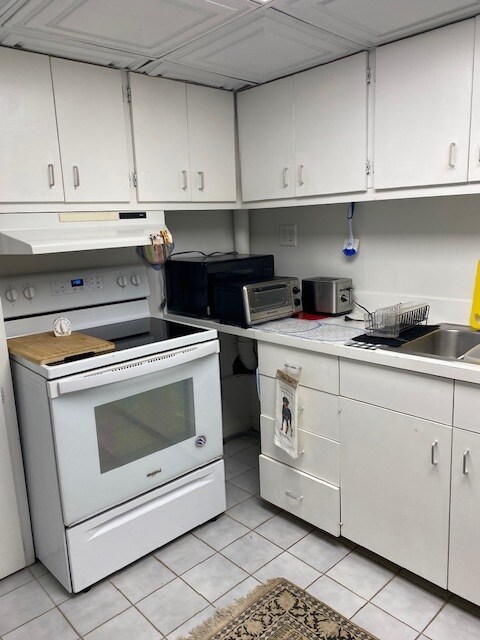196 Dale St Unit 1
