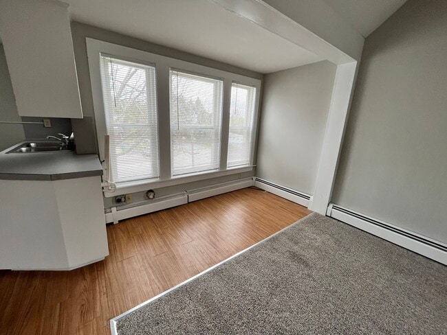 Photo - 1160 Hooksett Rd Unit 1160 Hooksett Rd Apt 1