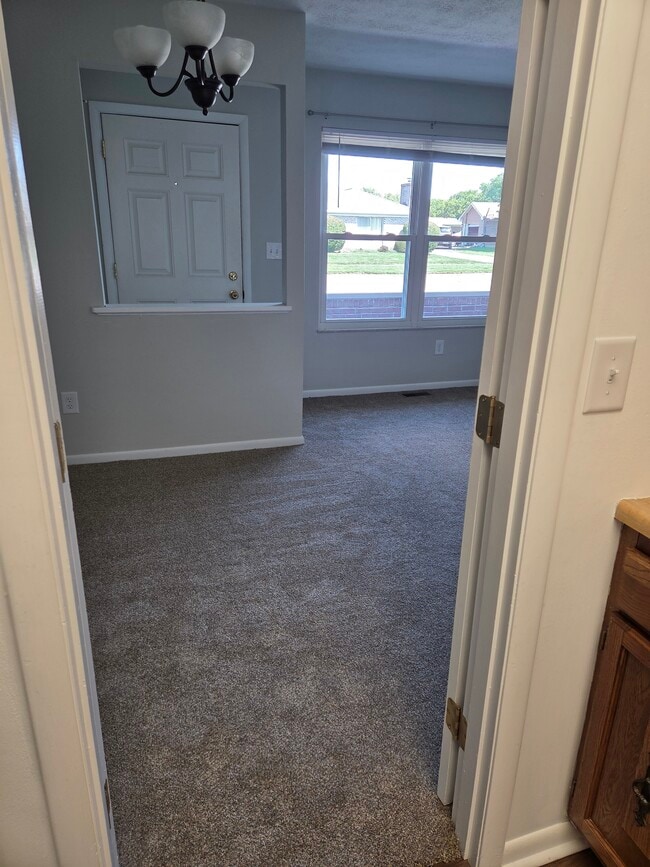 Photo - 858 Sussex Pl Unit 858 sussex pl vandalia OH