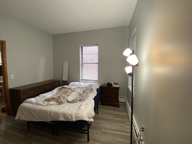 Photo - 1880 Commonwealth Ave Unidad 3