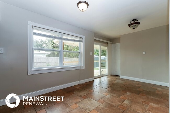 Photo - 104 Ramona Cir