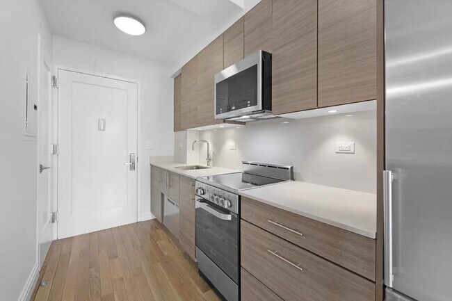 Photo - 235 W End Ave Unidad 402