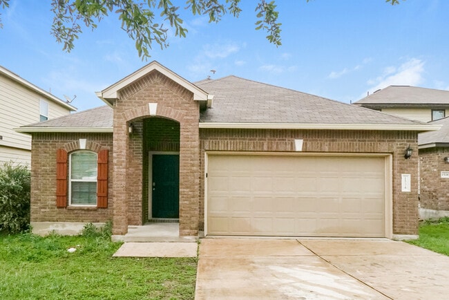 Building Photo - Spacious 3-Bedroom Brick Home