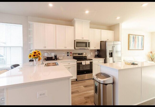 Photo - 7824 Yona Ct