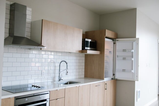 Photo - Hawthorne @ Ladd's - 1 & 2 Bedroom Apartment Homes