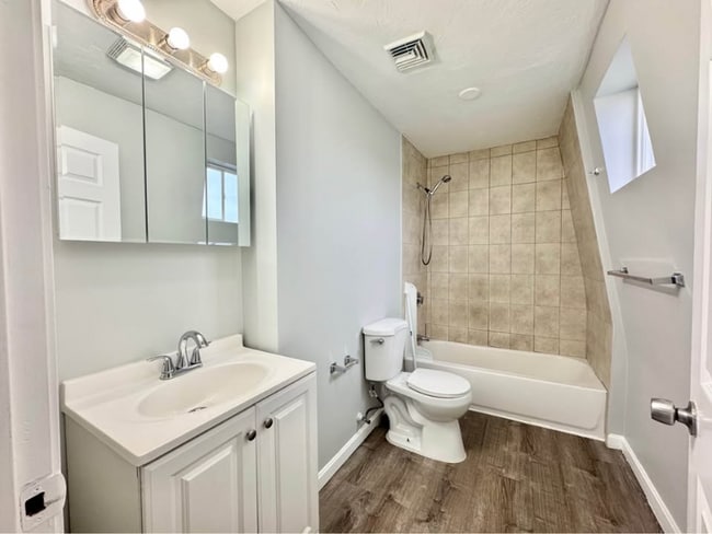 Photo - 31 Channing St Unit F