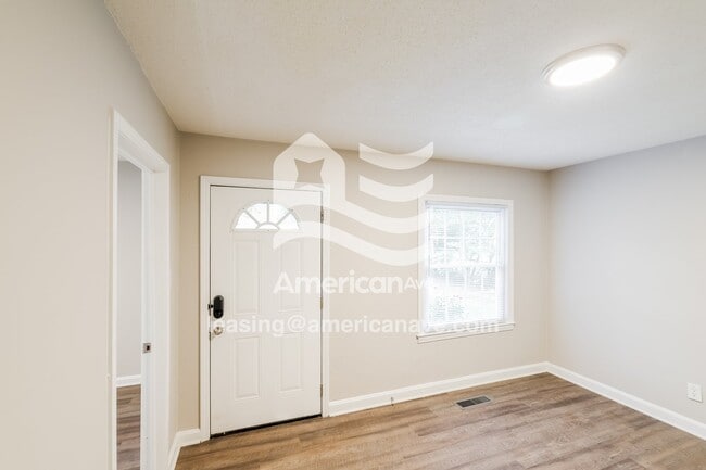 Photo - 2912 2nd E Ave