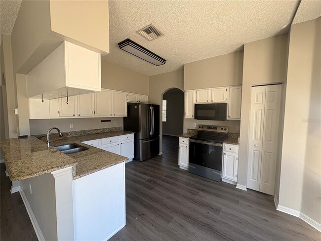 Photo - 4610 Copper Ln