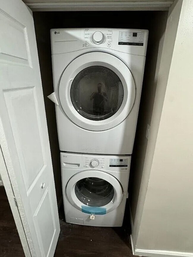 Photo - Charming 3 Bedroom 1 Bath Single Family Home in Bon Air