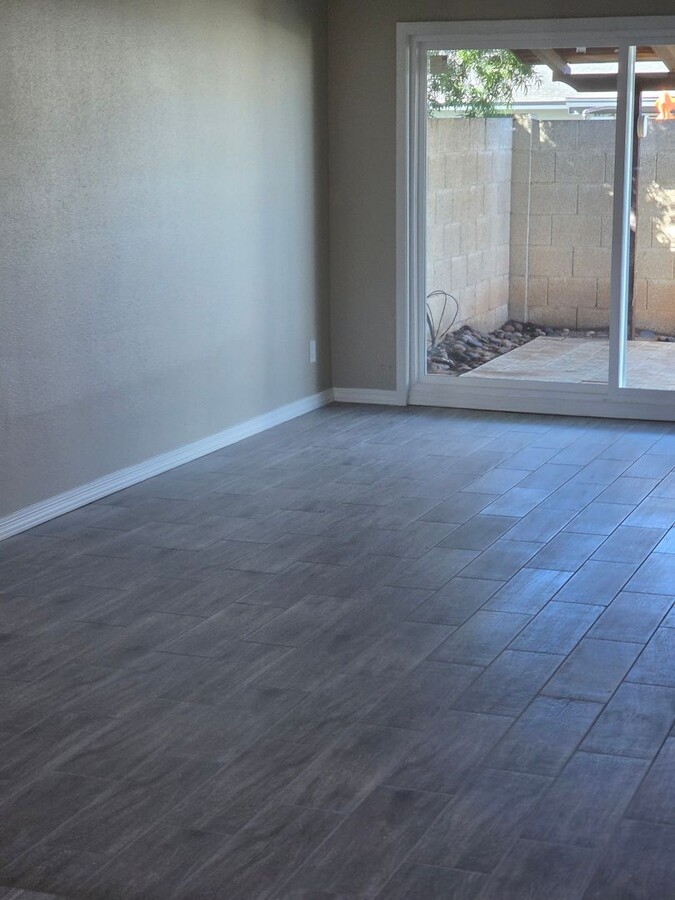 Photo - *JUST REMODELED* 2 bed 1 bath townhouse