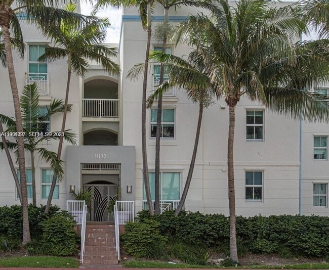 Building Photo - 9172 Collins Ave Unit 212