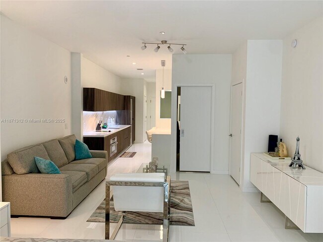 Photo - 851 NE 1st Ave Unit 502