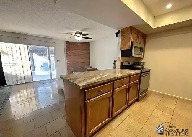 Photo - 2045 S 14th Ave Unidad 36