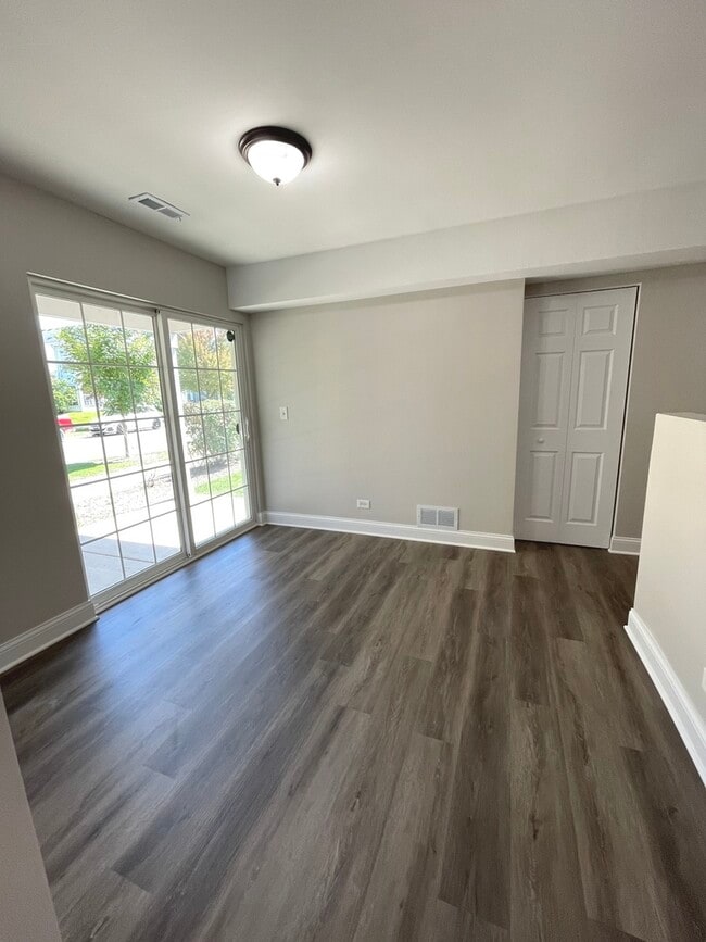 Photo - 1069 Symphony Dr