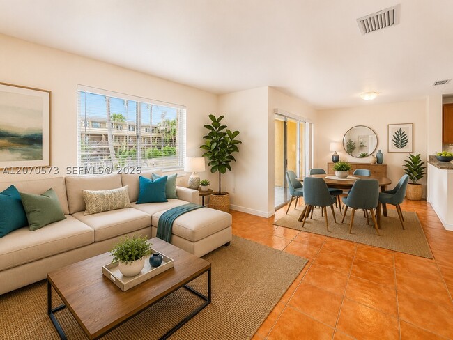Photo - 6235 SW Kendale Lakes Cir Unit 239