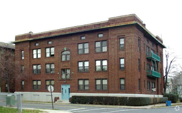 Photo - 4-10 Carnegie Ave