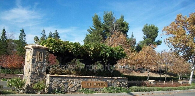 Photo - 400 Regatta Ln