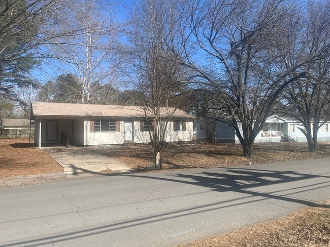 Photo - 50 Brewer St