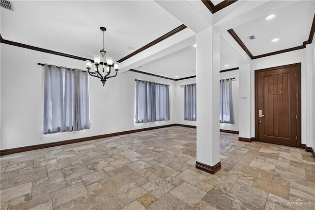 3101 Santa Rita St