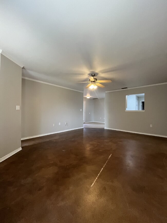 Photo - Pre-Leasing for Summer/Fall 2026 - Great 3/3/2 on quiet cul-de-sac street