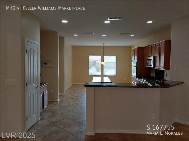 Photo - 2140 Waterton Rivers Dr