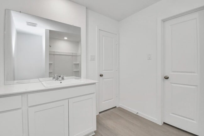 Building Photo - 21522 Cottonwood Mdws Trl