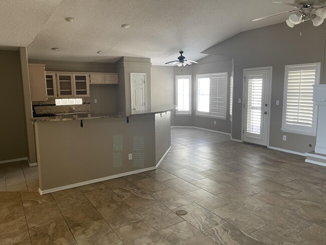 Photo - 1416 Black Ridge Dr