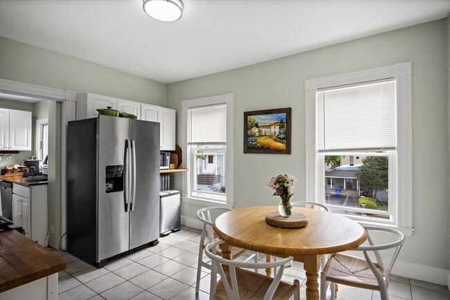 Photo - 135 Clifton St Unit 3