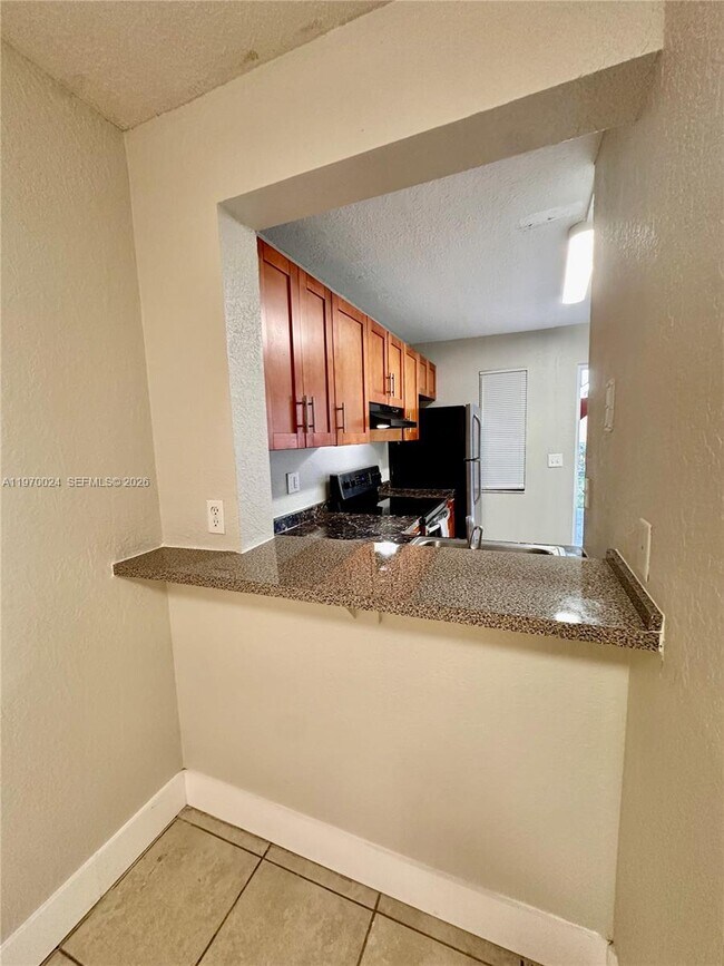 Photo - 95 NE 41st St