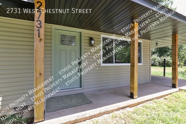Photo - 2731 W Chestnut St