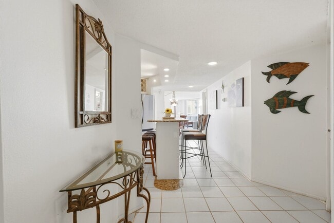 Photo - Beautiful 2/2 Bayshore Condo!