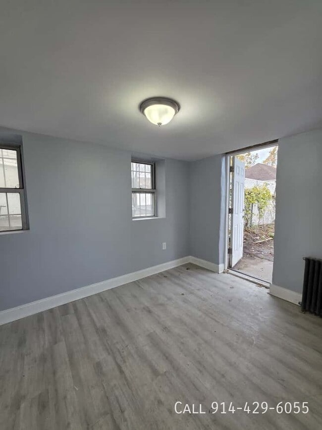 Building Photo - 333 S 1st Ave Unit 1