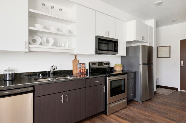 Rym Apartments