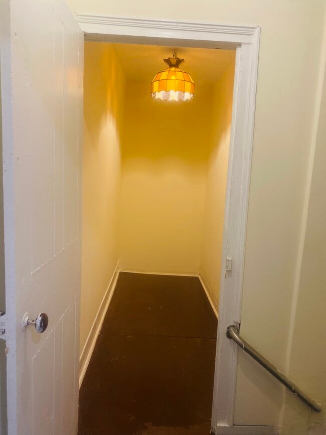 Photo - 2129 NY-206 Unidad 1