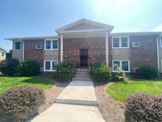 Photo - Walworth Garden Apartments