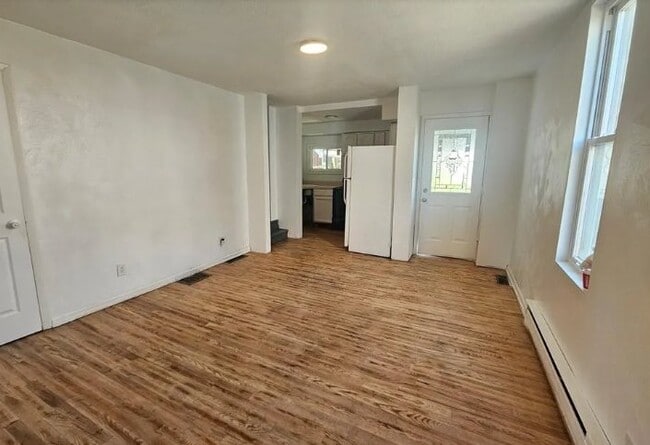 Photo - 807 Hazlett Ave