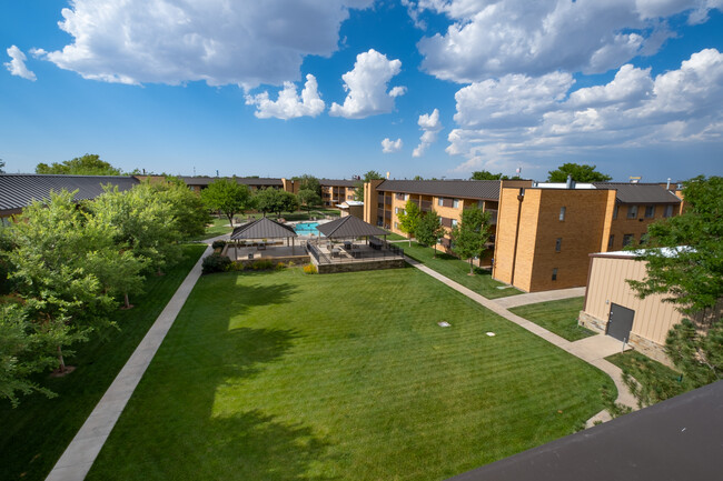 River Falls Apartments
