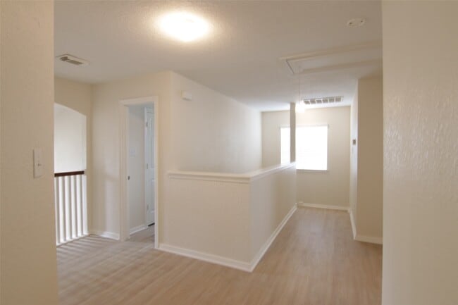 Photo - 4606 Autumn Village Dr