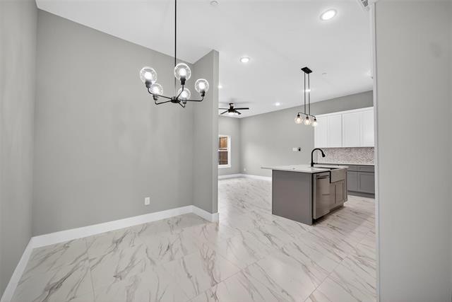 Photo - 2366 Usman Dr