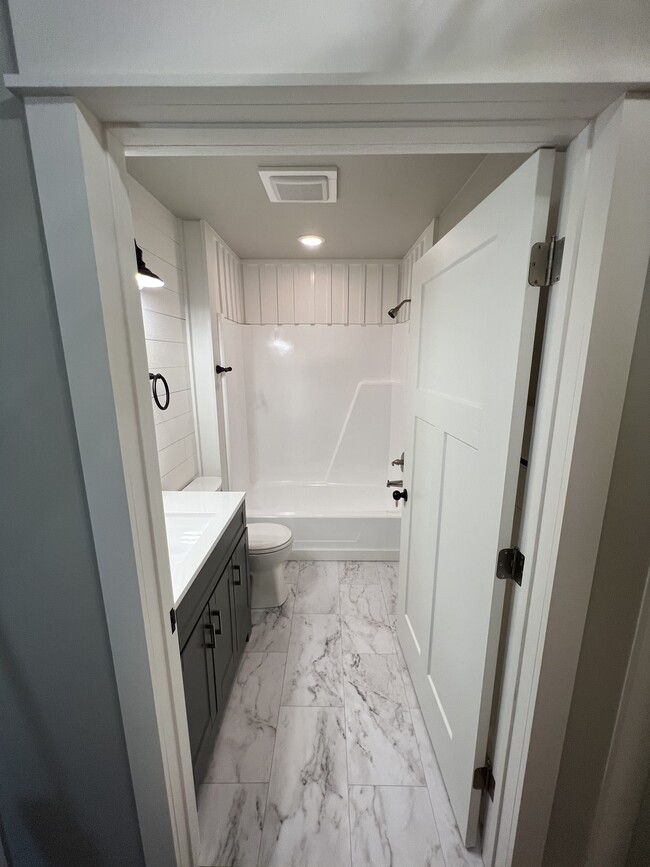 Photo - 209 Roe St