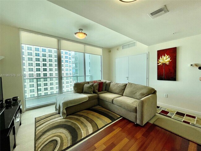 Photo - 300 S Biscayne Blvd Unit T-3403