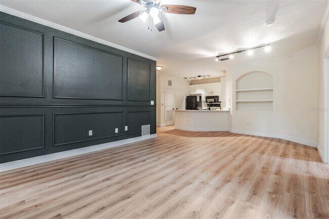 Photo - 10108 Courtney Oaks Cir Unit 101