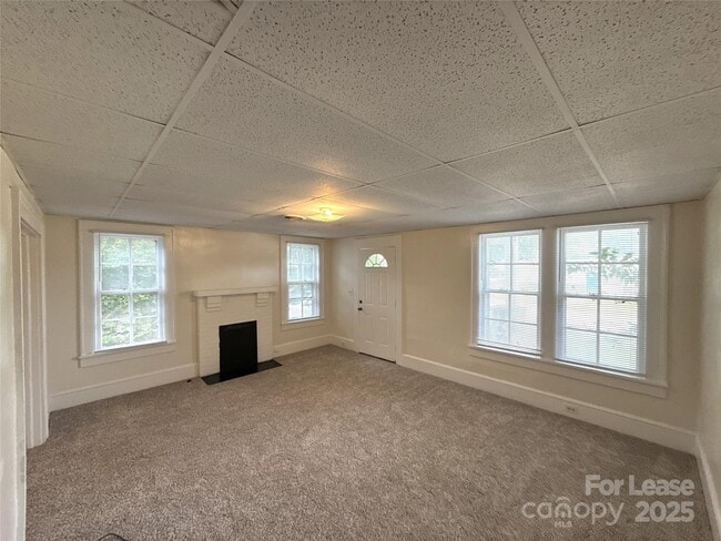 Photo - 203 W 3rd Ave