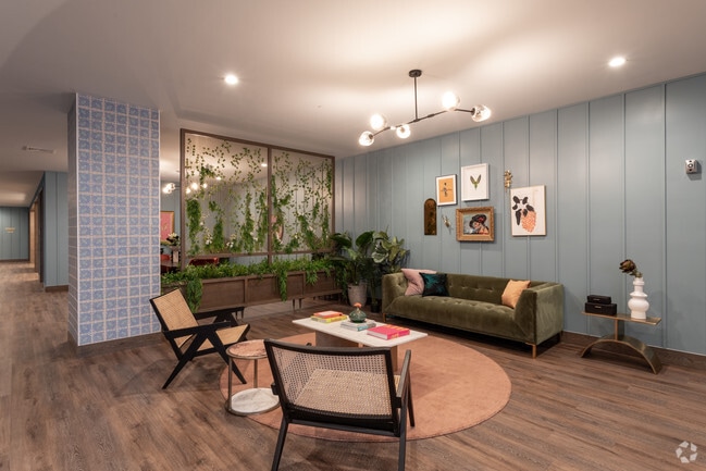 Photo - The Highline