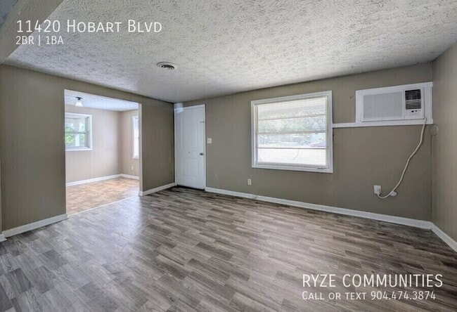 Photo - 11420 Hobart Blvd