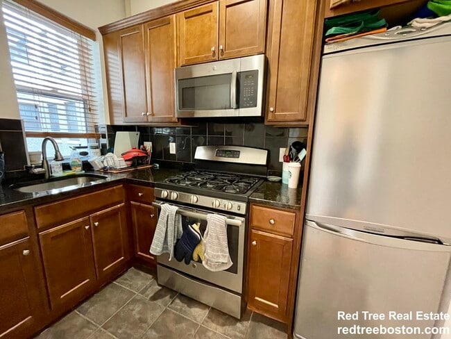 Photo - 1564 Commonwealth Ave Unit 5