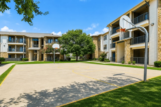 Azul Apartment Homes