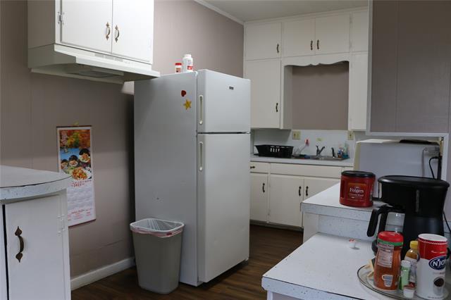 Photo - 720 Belcher St