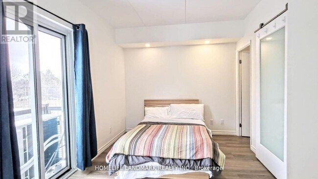 Photo - 268 Lester St Unité 312