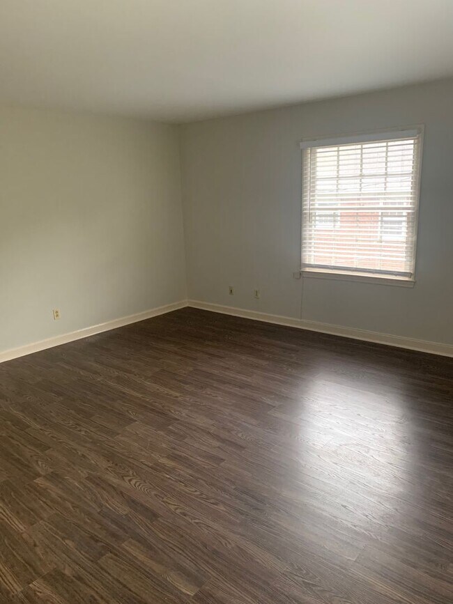 Photo - 1194 W. Fourth Street Apt C Unit C